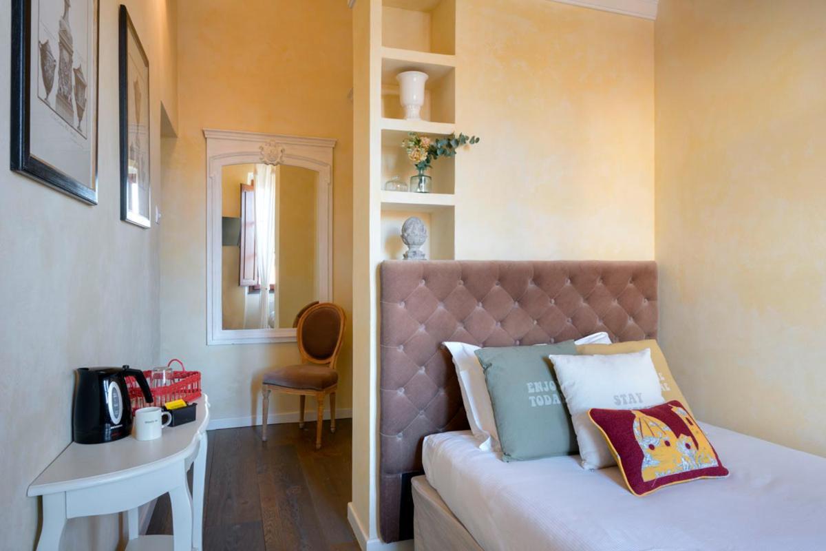 לינה וארוחת בוקר Mabelle Firenze Residenza Sassetti מראה חיצוני תמונה