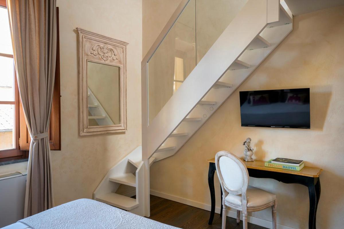 לינה וארוחת בוקר Mabelle Firenze Residenza Sassetti מראה חיצוני תמונה