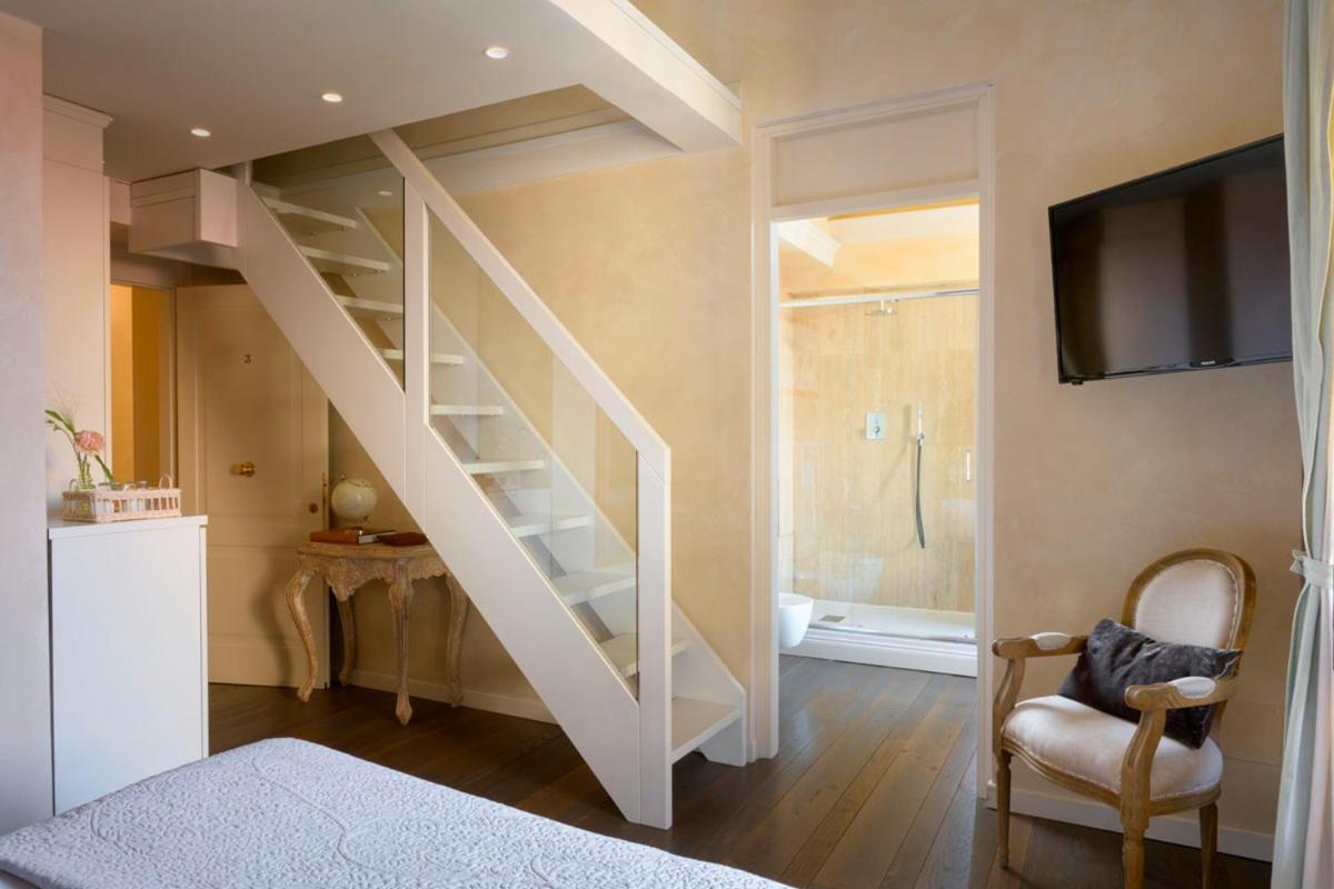 לינה וארוחת בוקר Mabelle Firenze Residenza Sassetti מראה חיצוני תמונה